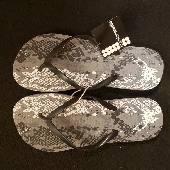 Flip Flop Bundle Size M 7-8 - Picture 6 of 7